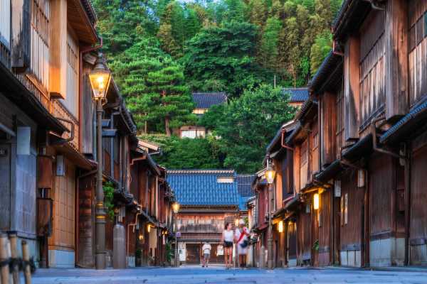 higashi